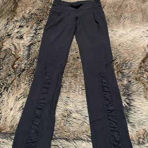 Lululemon City Pulse Pant
Black Size 4